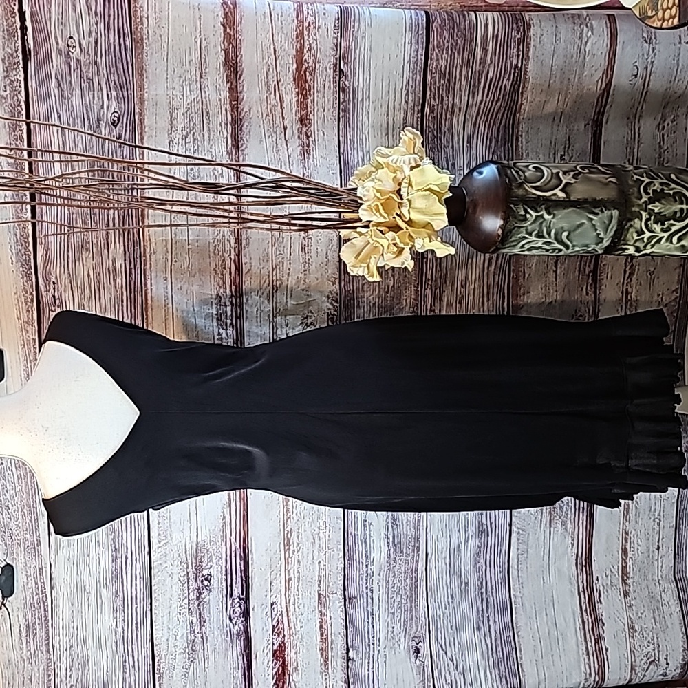 NEW i.e. PETITE BLACK LINED SLEEVELESS CICKTAIL DRESS - Picture 7 of 13